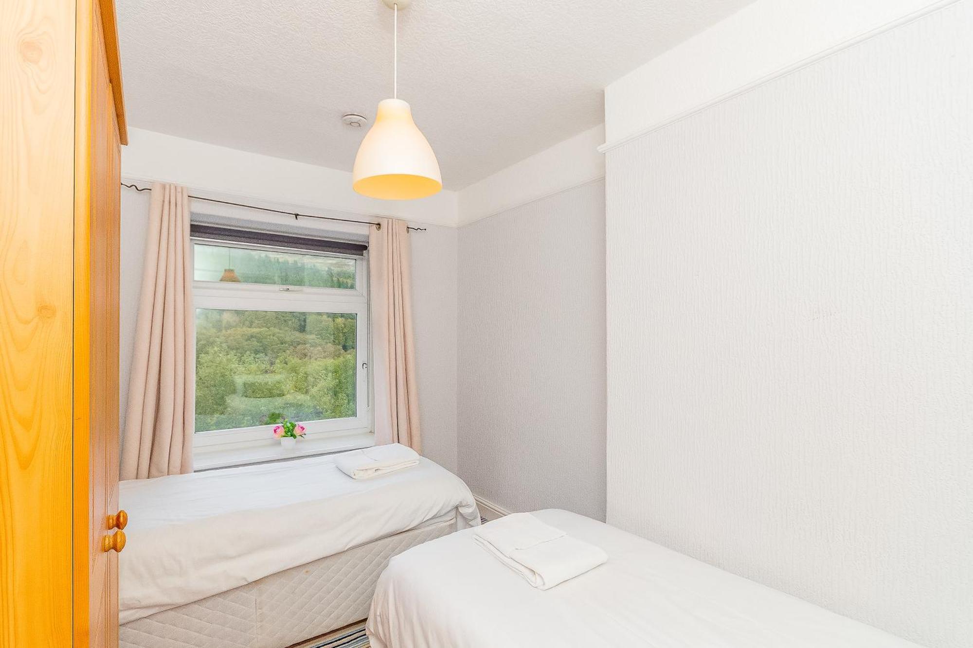 The View Spacious Apartment In Afan Forest Bike Park By Staystaycations Port Talbot Zewnętrze zdjęcie