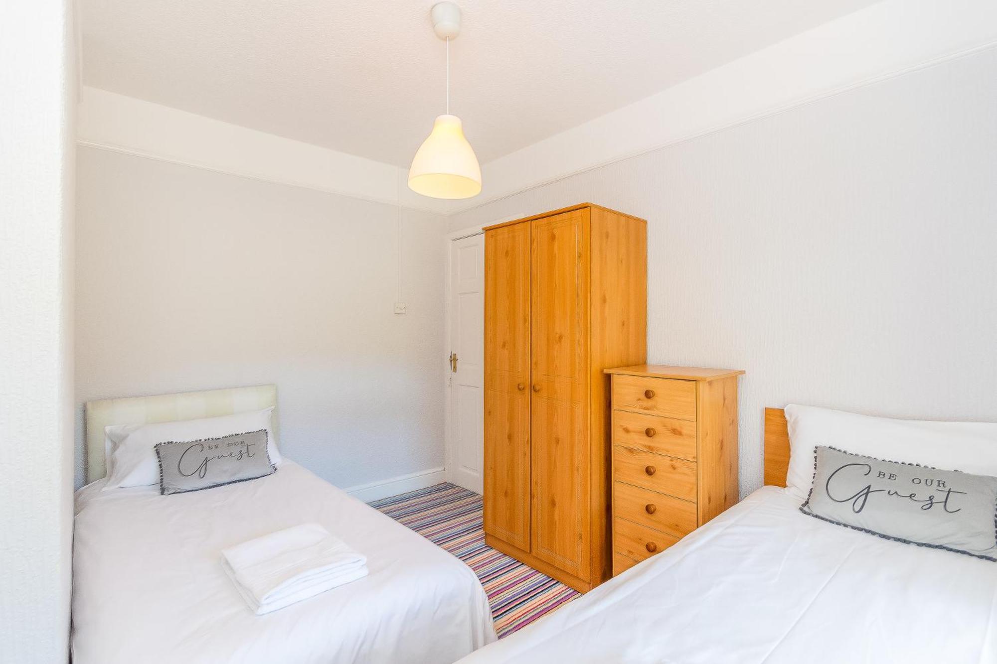 The View Spacious Apartment In Afan Forest Bike Park By Staystaycations Port Talbot Zewnętrze zdjęcie